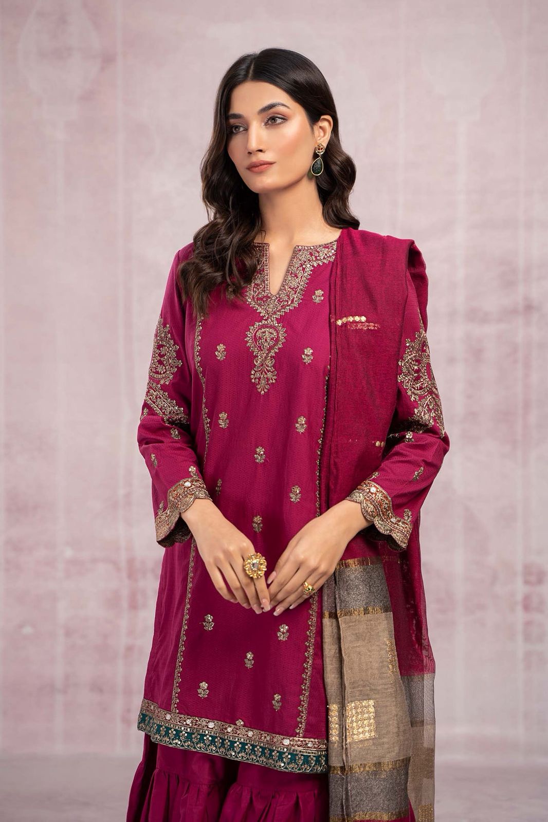 🌸 WINTER'S COLLECTION 🌸  🟥 BRAND NAME : LIBAAS 🟨 CATEGORY : DHANAK 3PC Embroidered (006)