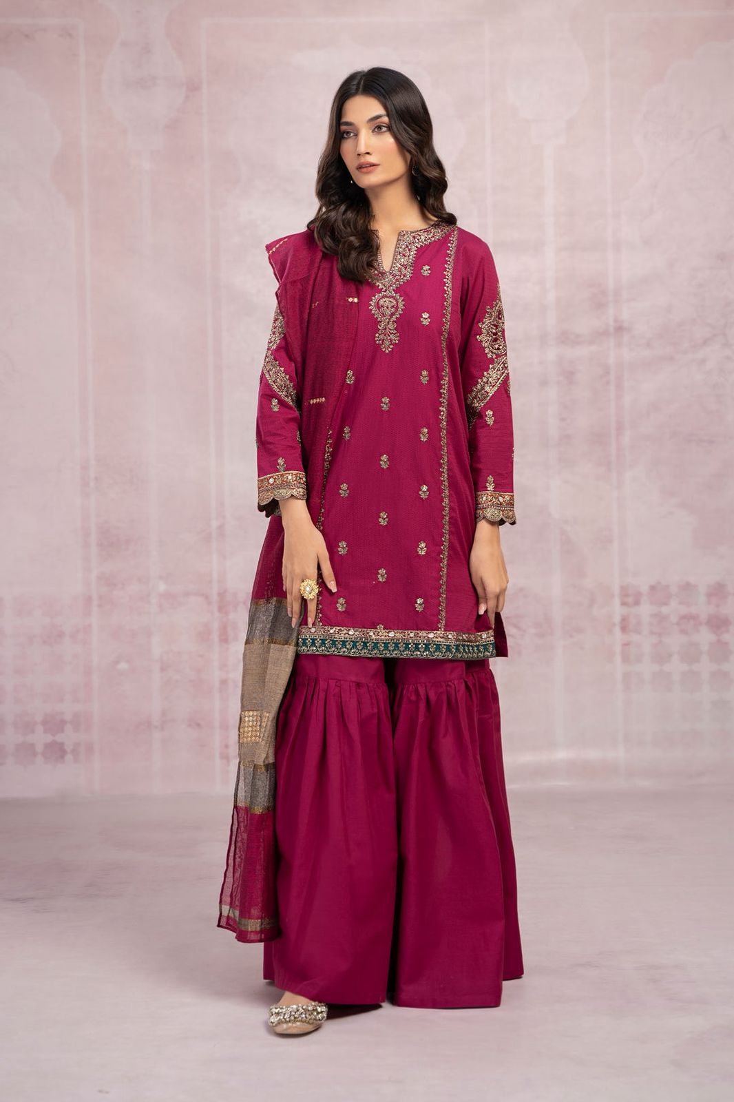 🌸 WINTER'S COLLECTION 🌸  🟥 BRAND NAME : LIBAAS 🟨 CATEGORY : DHANAK 3PC Embroidered (006)